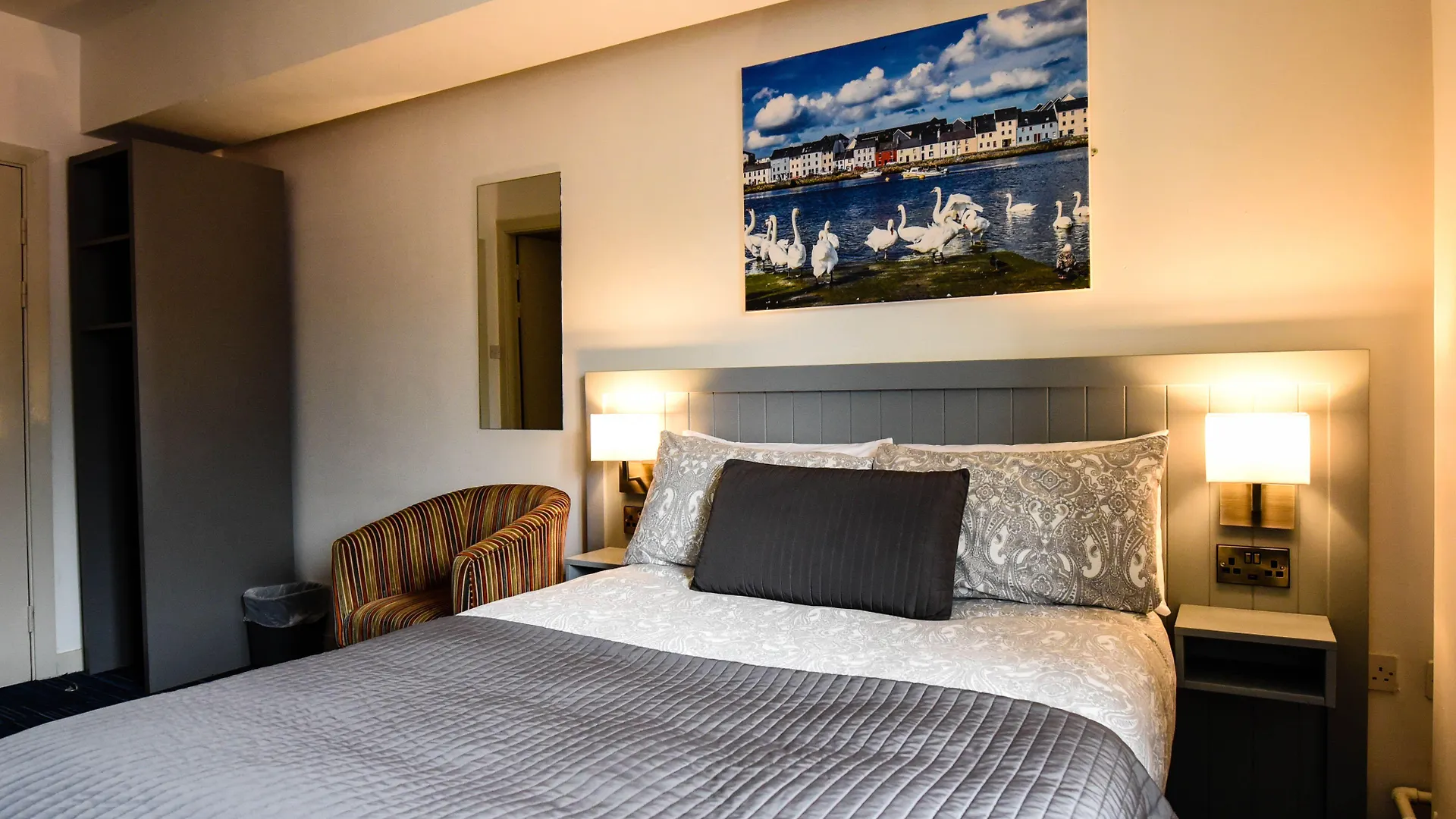Kinlay Hostel Eyre Square Galway