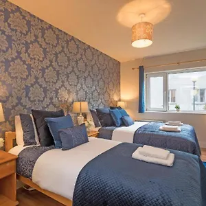 Town Square Townhouse - Location In Galway