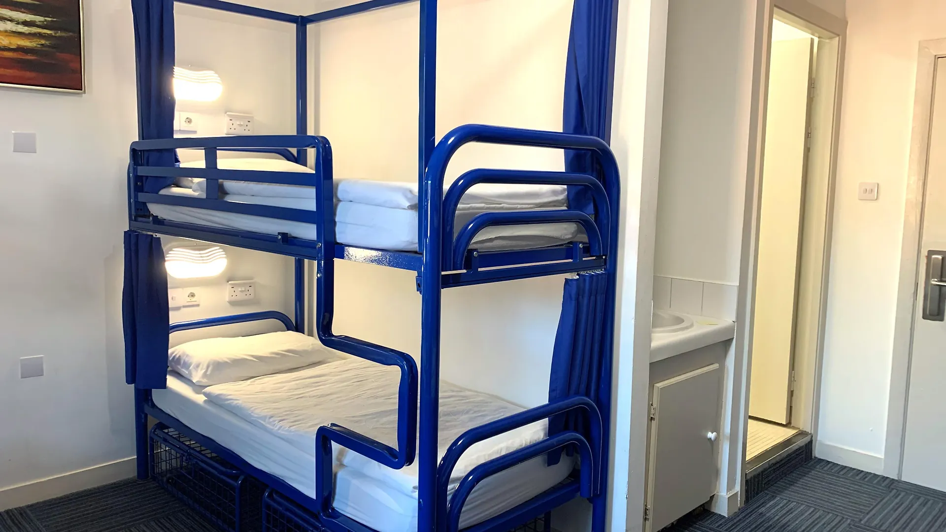 Kinlay Hostel Eyre Square Голуэй