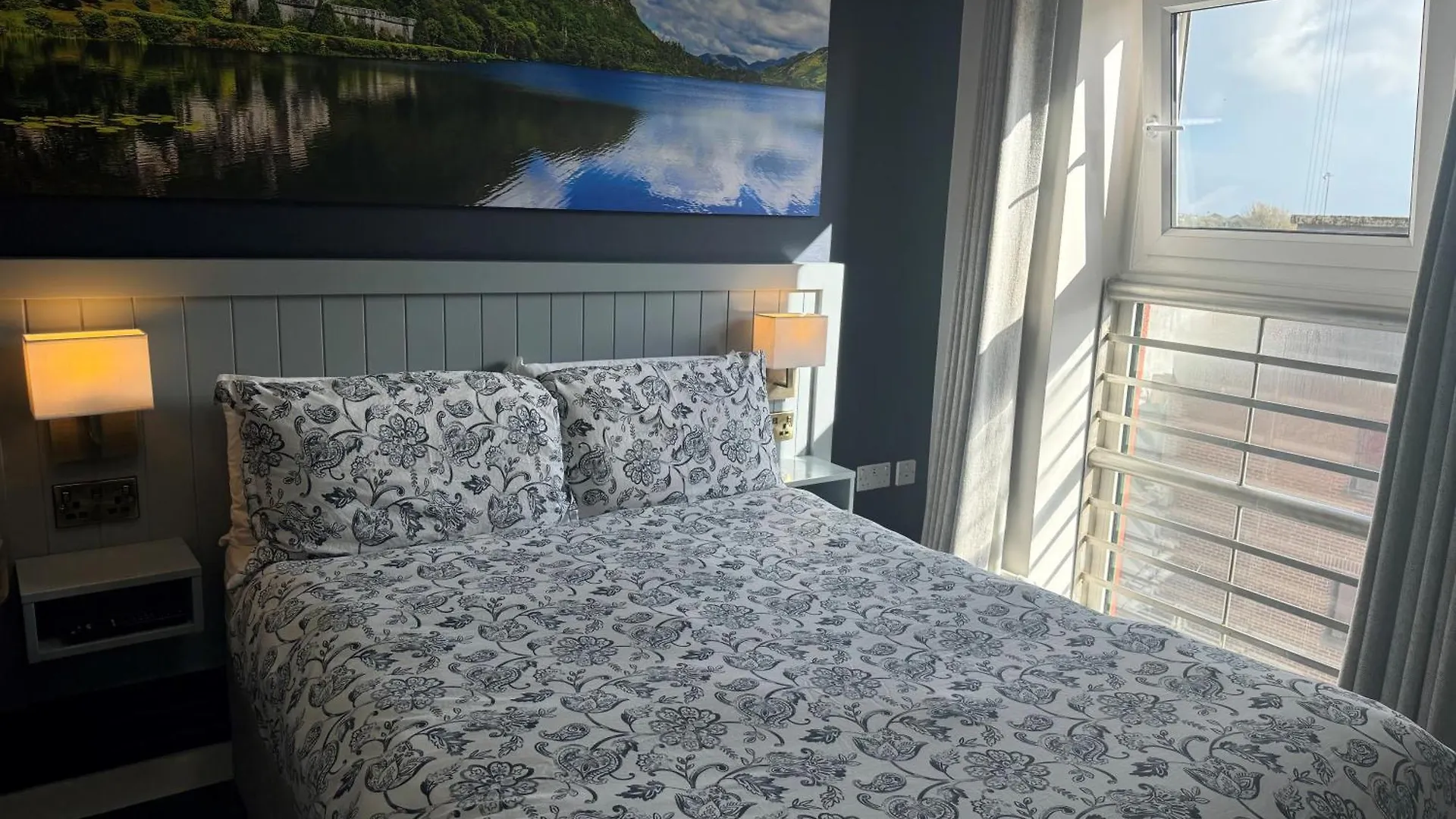 Kinlay Hostel Eyre Square Galway Ireland