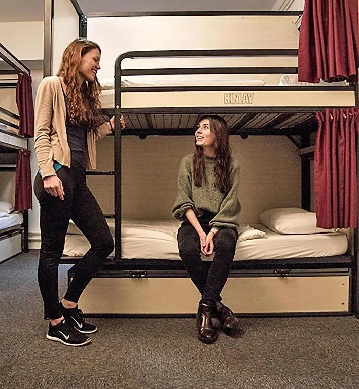 Kinlay Hostel Eyre Square Голуэй